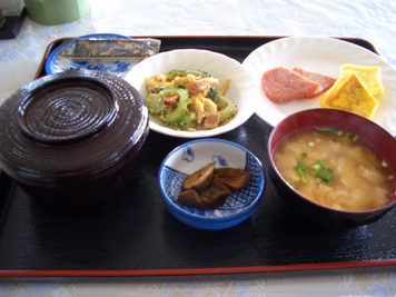 沖縄らしい朝食